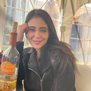 Meet your Posher, Aline